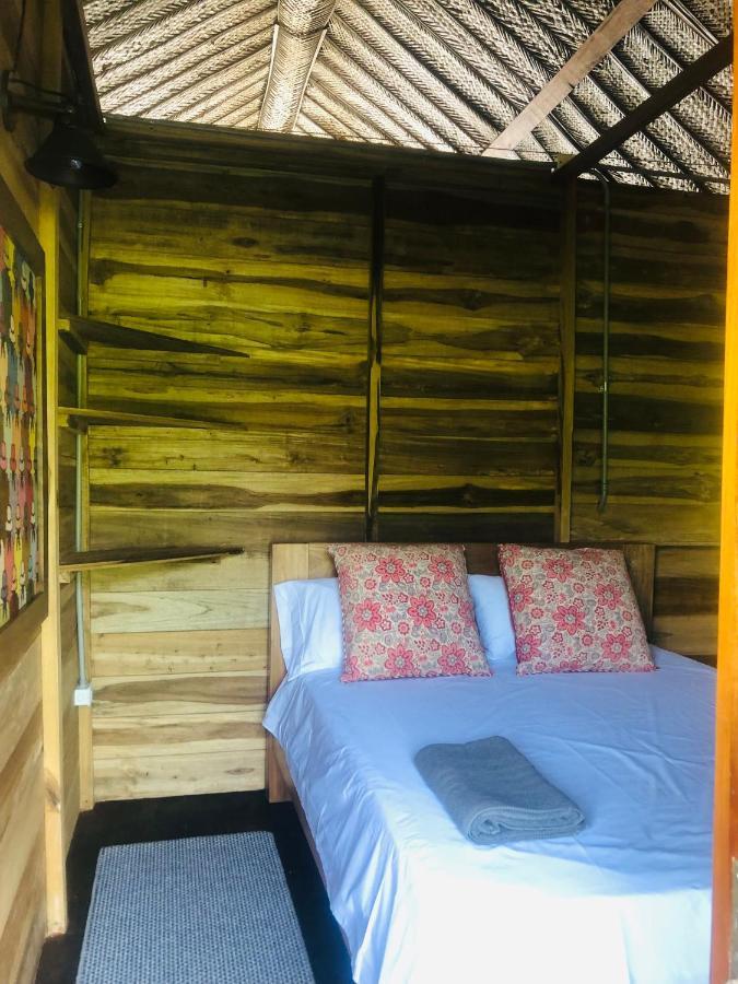 Palm Beach Hostal Гуачака Экстерьер фото