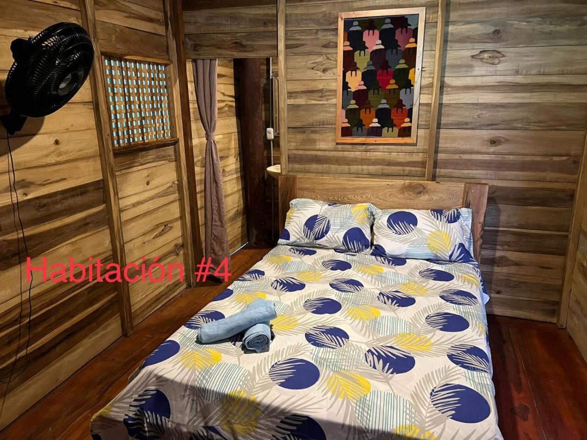 Palm Beach Hostal Гуачака Экстерьер фото